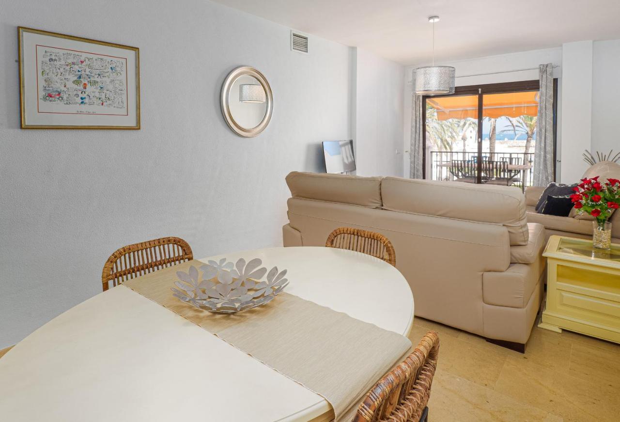Frontline Beach Apartment Marina Real 5009 マニルバ エクステリア 写真