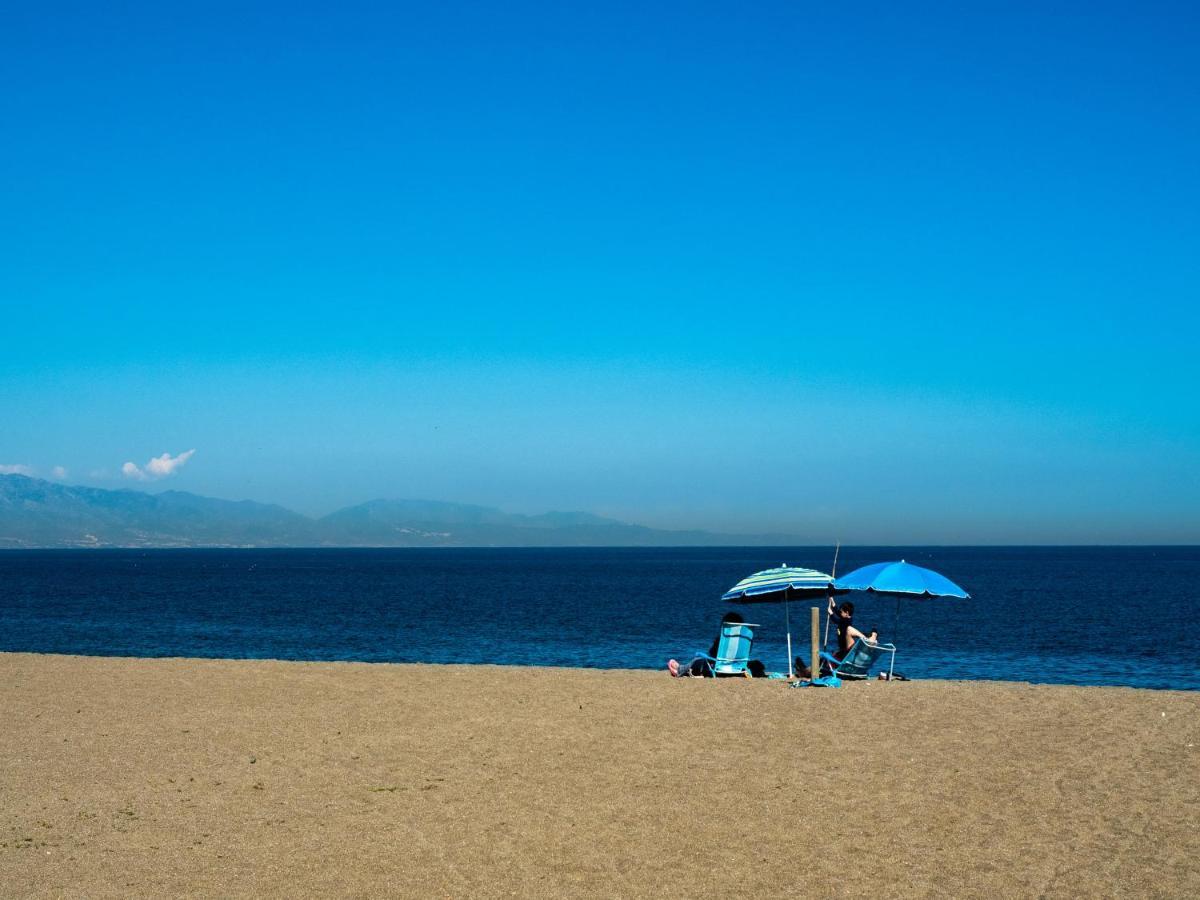 Frontline Beach Apartment Marina Real 5009 マニルバ エクステリア 写真